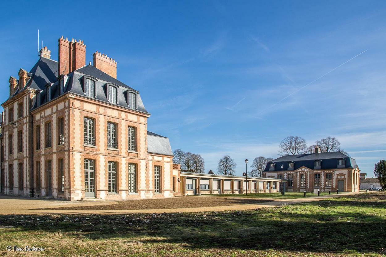 Exceptionnel Château près de Paris Abondant Esterno foto