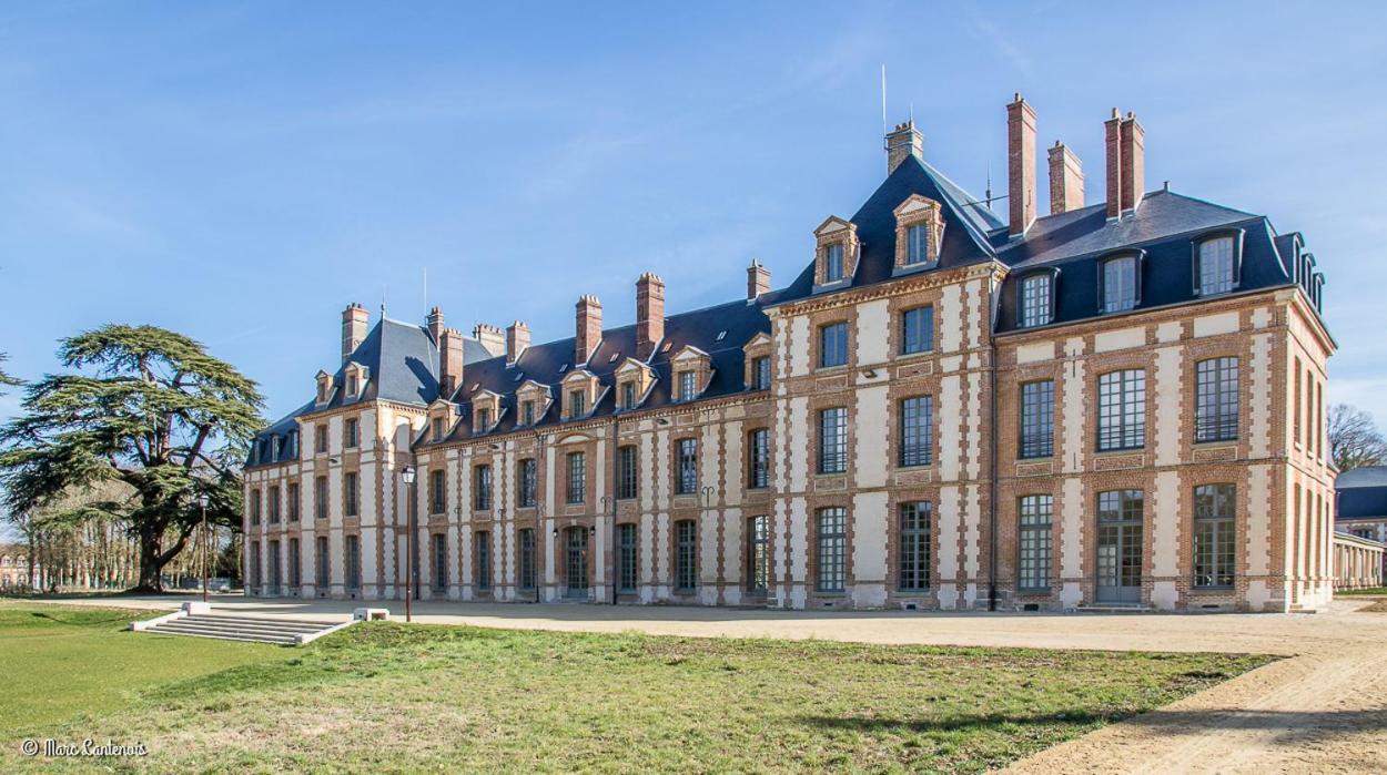 Exceptionnel Château près de Paris Abondant Esterno foto